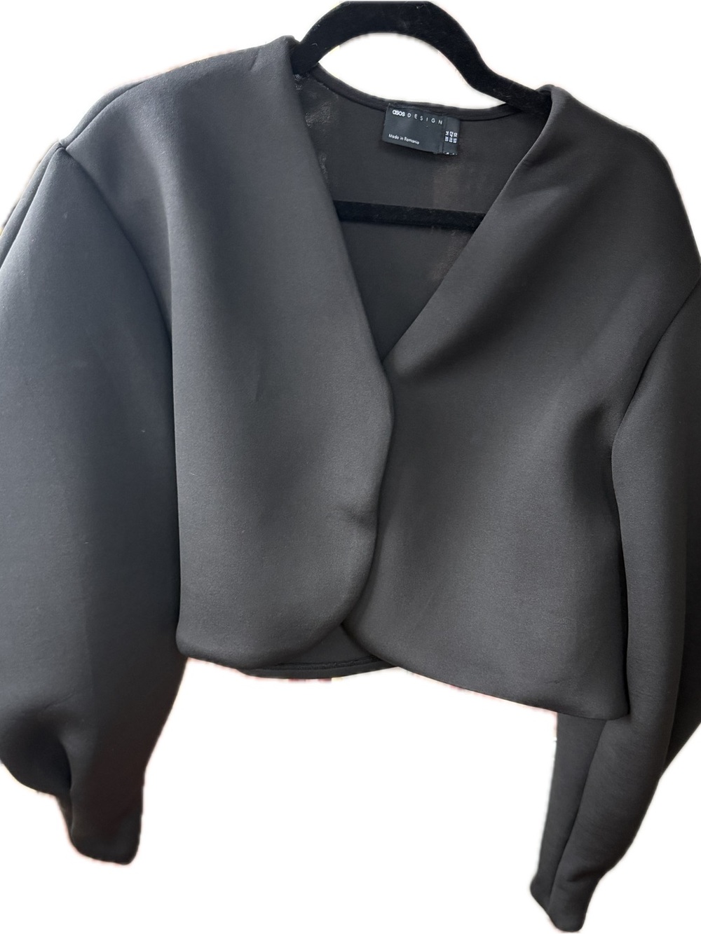 ASOS Design Extreme Volume Sleeve Cropped Jacket | Scuba Blazer Black - Picture 2 of 5